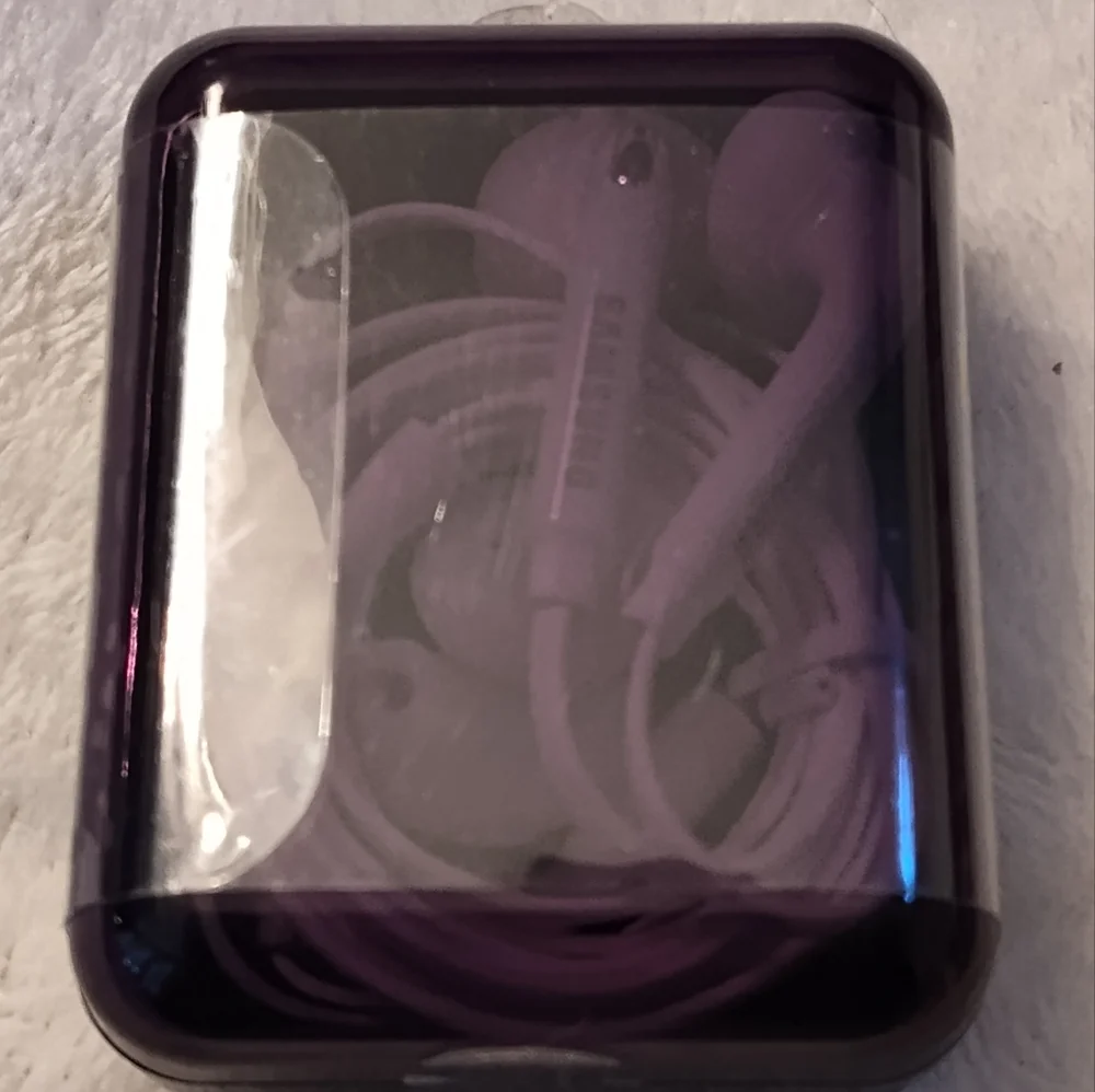 NWT! Samsung Wired Headphones/Ear Buds
